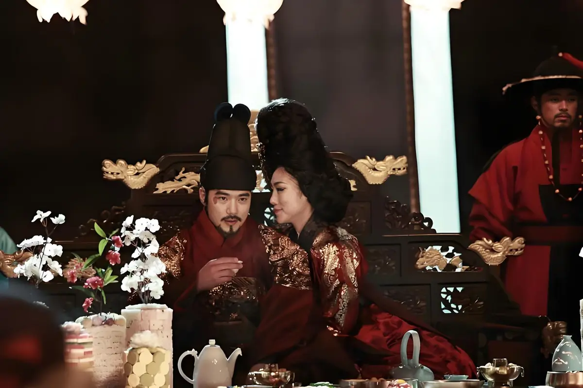 《奸臣》未删减版高清免费在线观看-韩国电影奸臣完整版无广告播放-高清爱情片资源