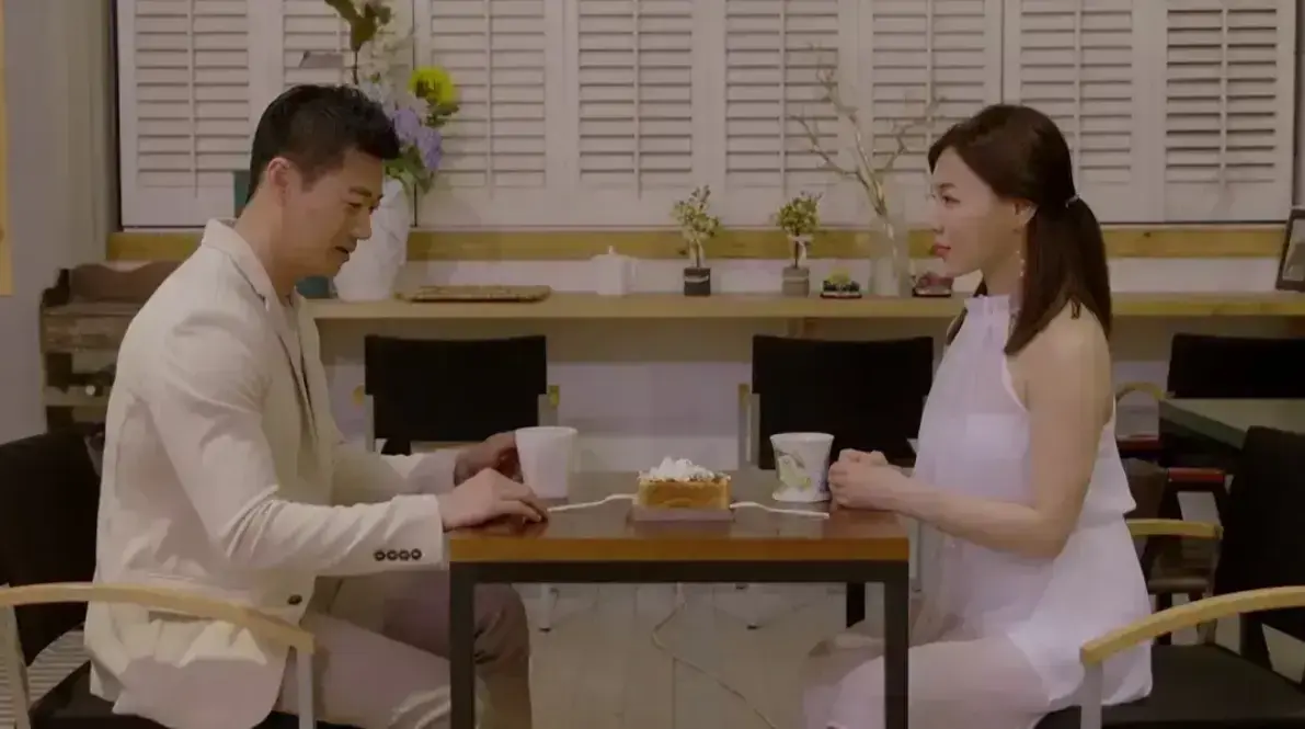 《邻居家妻子》韩国电影未删减1080P高清韩语中字百度网盘下载-我邻居的老婆故事引发婚姻思考-《邻居家妻子》完整版在线观看-资源丰富高清播放