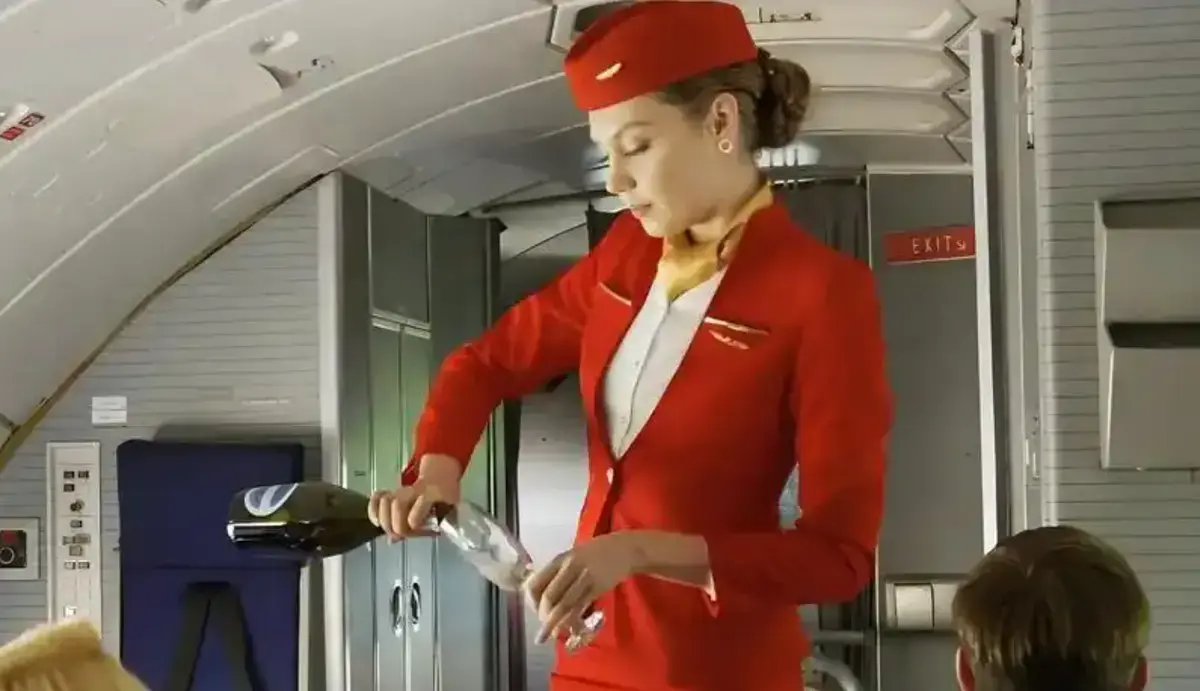 《法国空乘4》全季完整版HD高清免费观看-法国电影《法国空乘4》未删减版在线播放-1080P超清资源无广告
