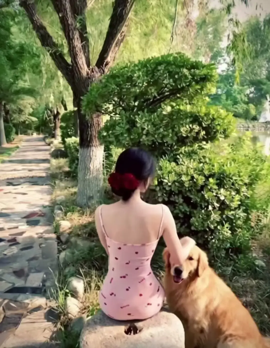 香香公主与爱犬《兽人与人类的禁忌羁绊》全三集在哪看-高清完整版免费在线观看-跨种族禁忌之恋高清资源
