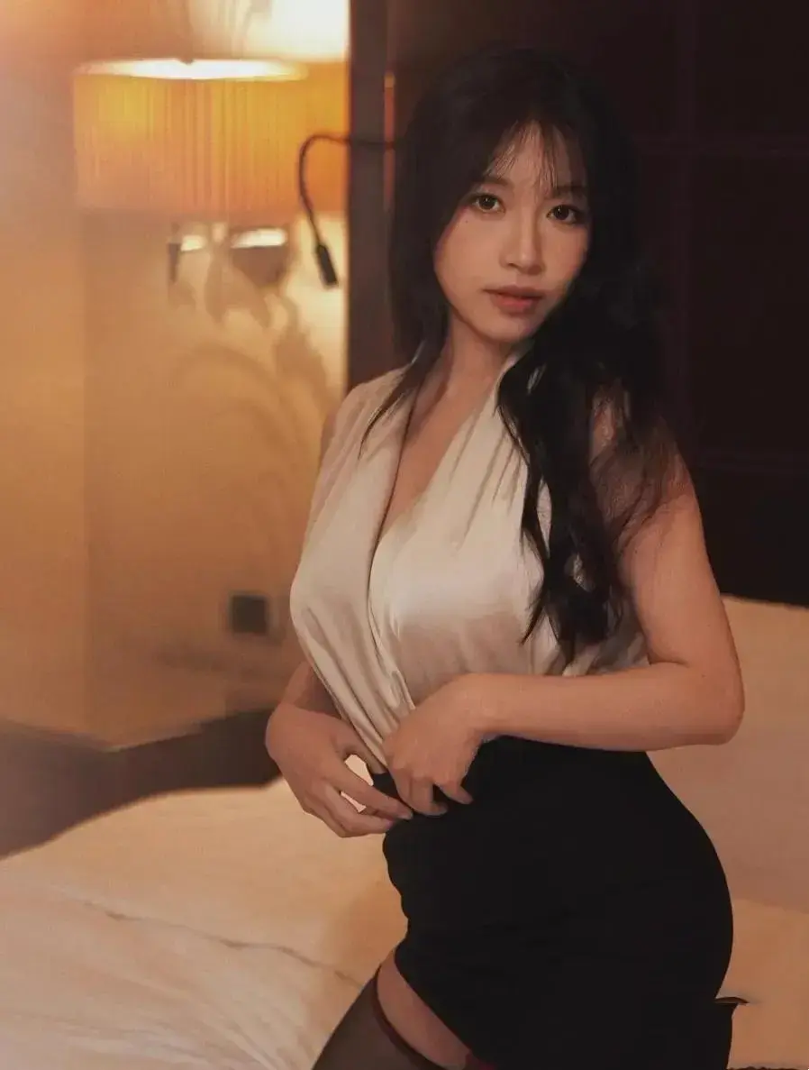 《小凤新婚》全集完整版在线免费放送-苏畅艾熙双人演绎小凤新婚-无删减无套路高清观看