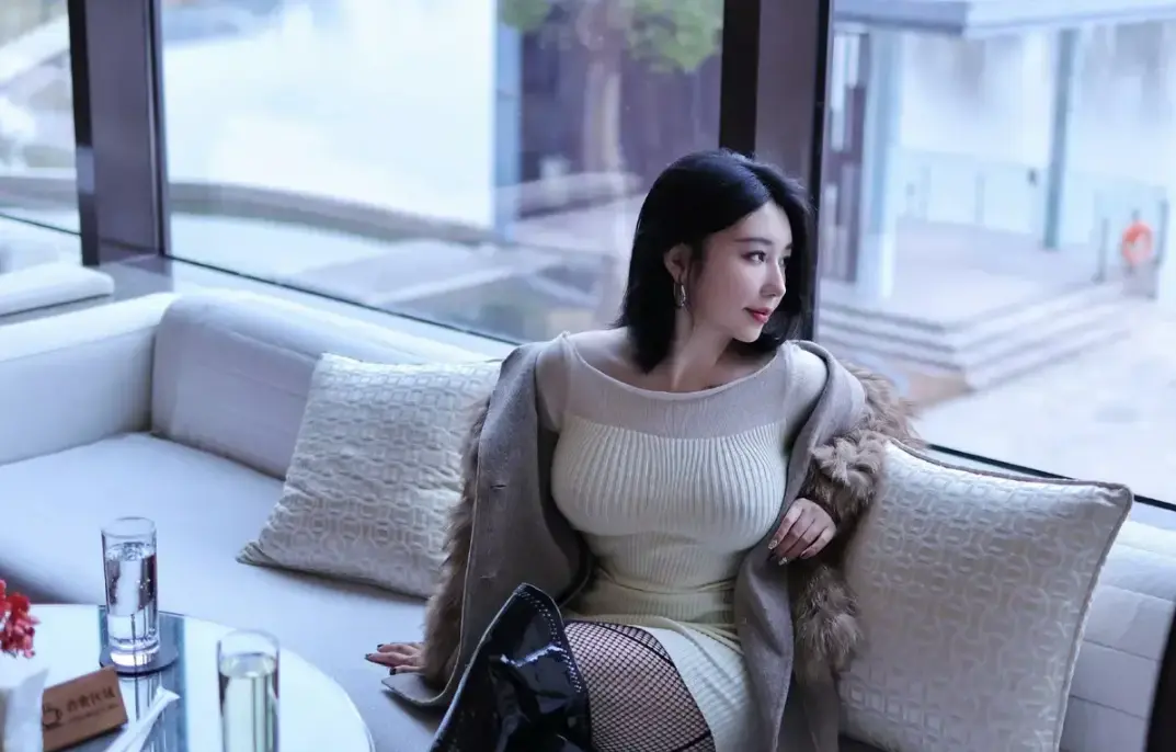 教母三人行Eliy短剧未删减完整版在线观看-教母三部曲蓝光典藏4K高清-全集原版正片免费看