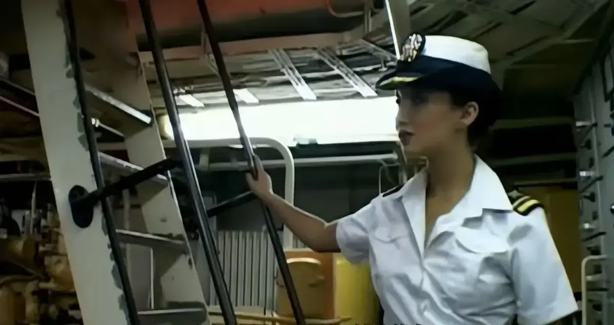 《军舰上的女兵》1080P高清完整版-《军舰上的女兵》全集免费在线观看-无删减中文字幕版